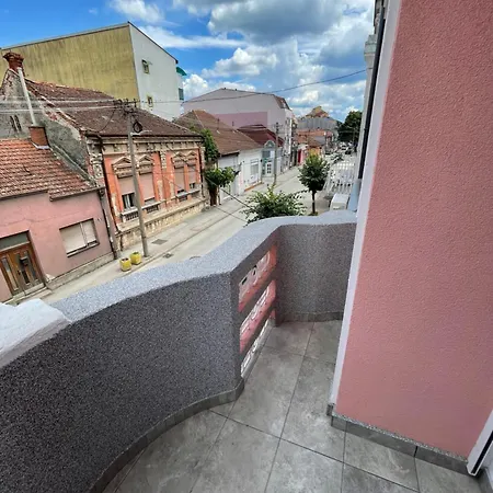 Pink * Jagodina