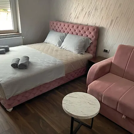 Apartment Pink